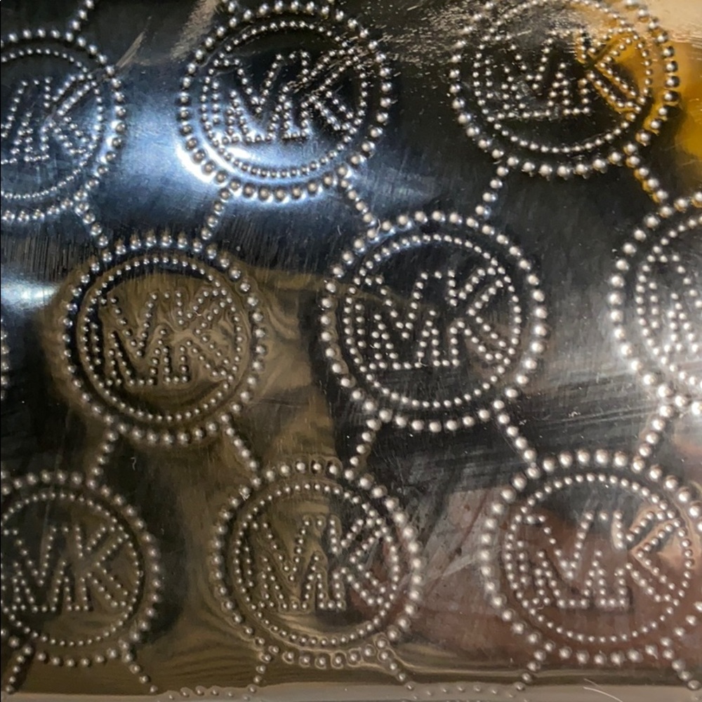 MK purse/ dark silver - Picture 2 of 4